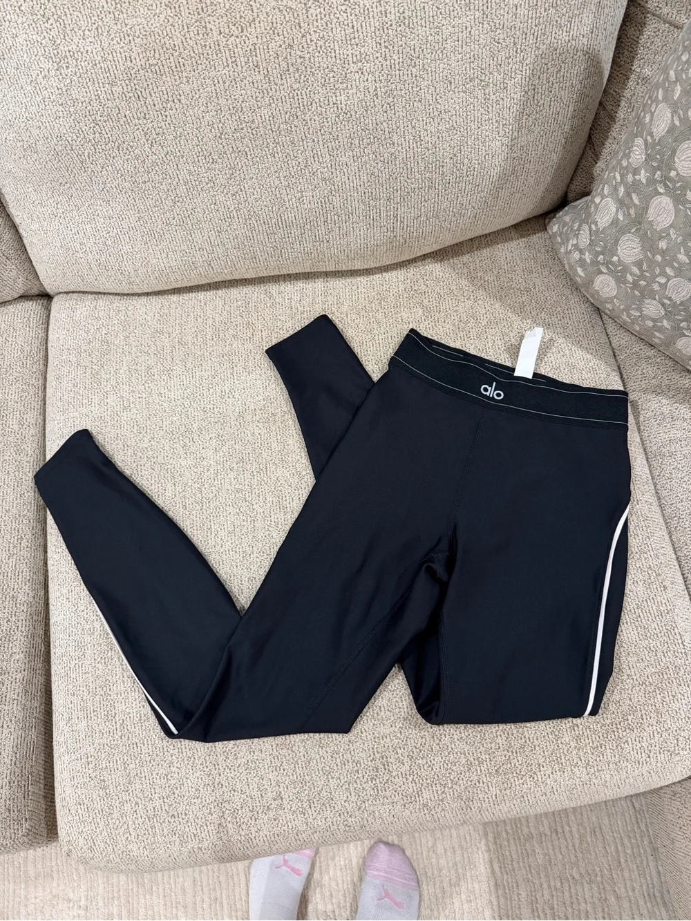 ALO Yoga Black High-Rise airlift Leggings